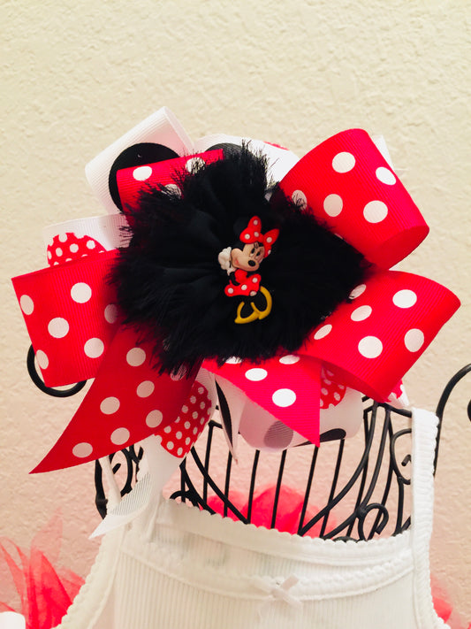 Minnie mouse hair bow